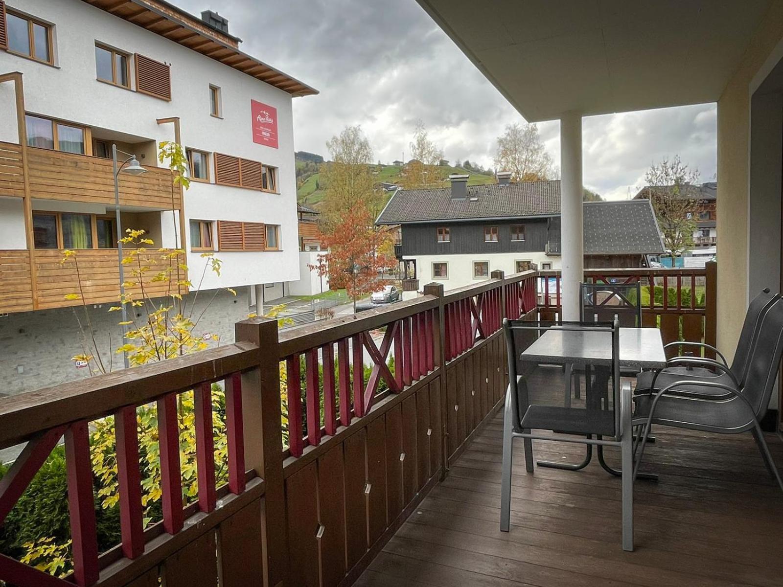 Ski & Golf Apartments By Kaprun Rentals エクステリア 写真
